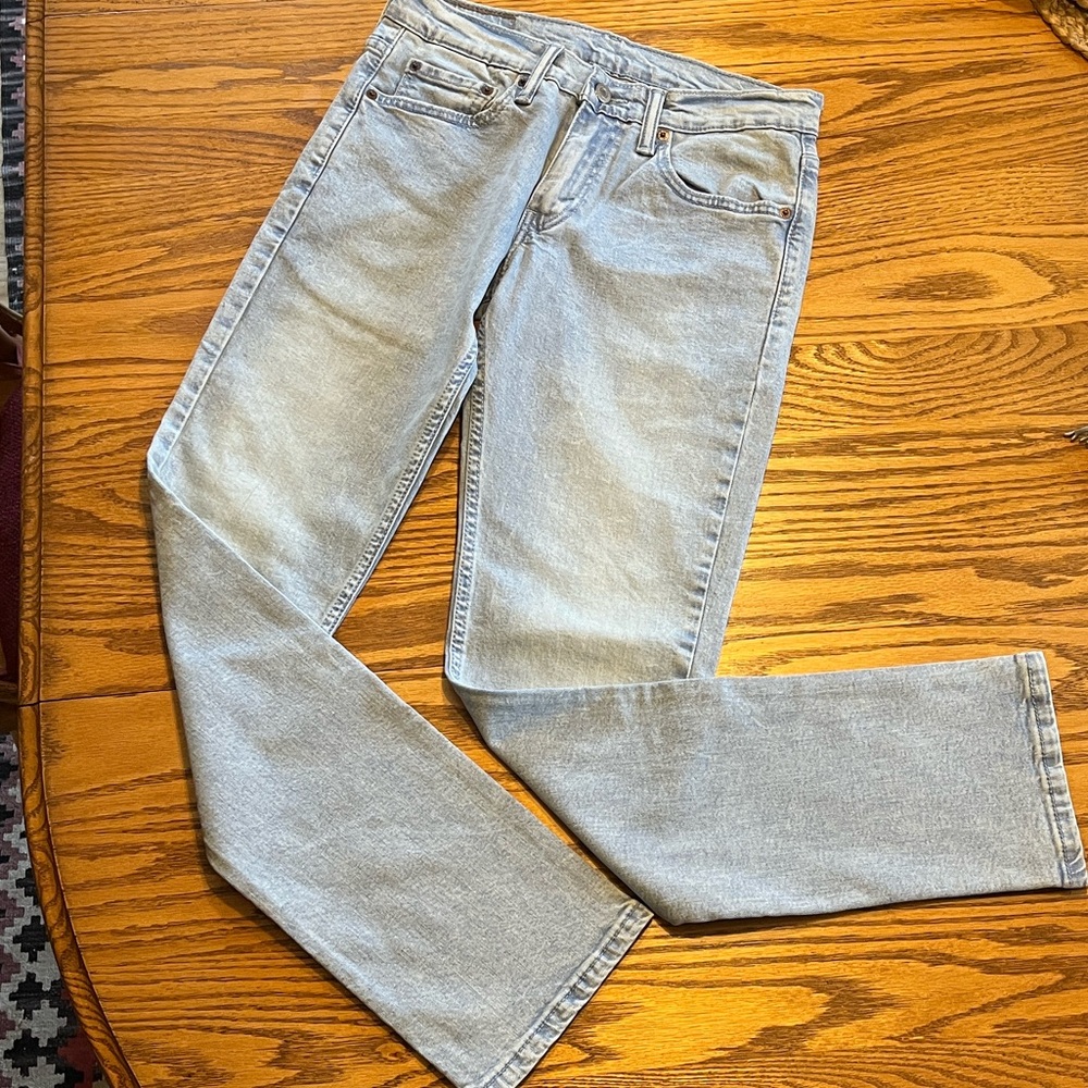 NWOT Levi’s Light Wash Denim 511  28 x 32